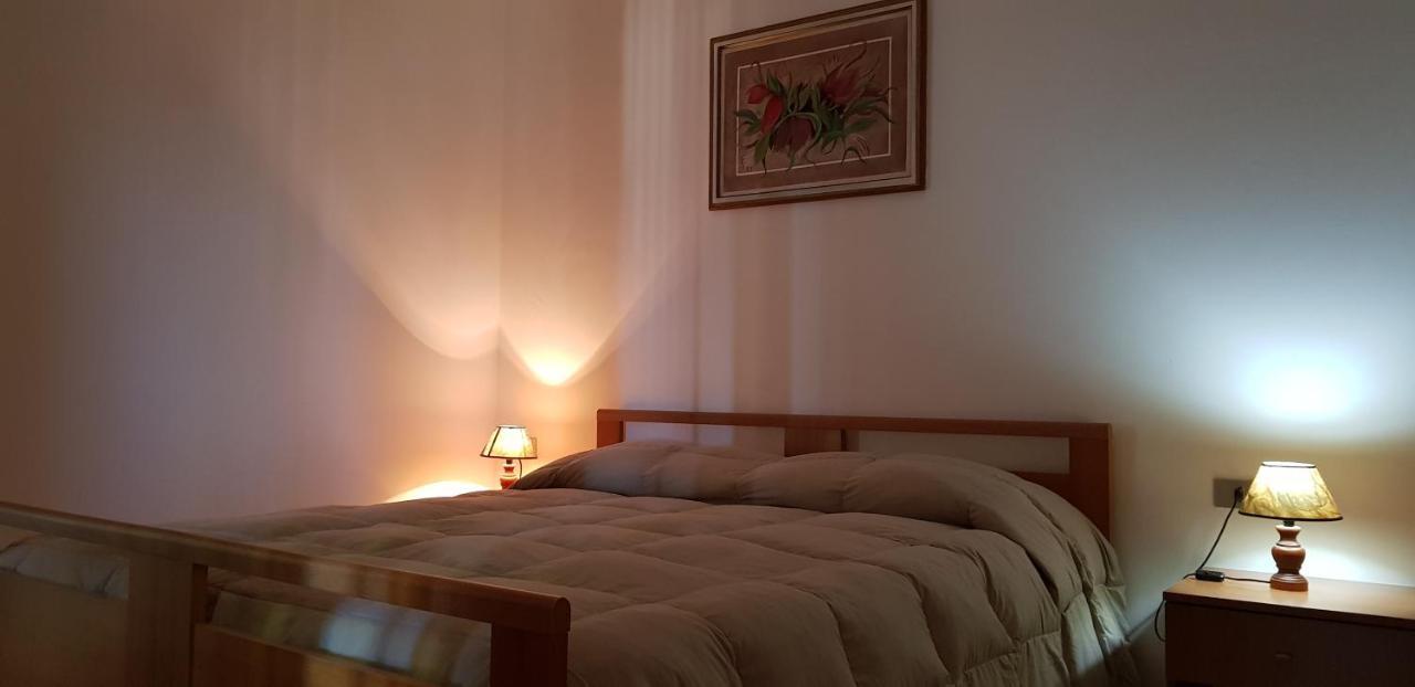 Bed and Breakfast San Carlo - Terrazzo Sul Mare Con Ristorante E Pizzeria Цамброне Экстерьер фото